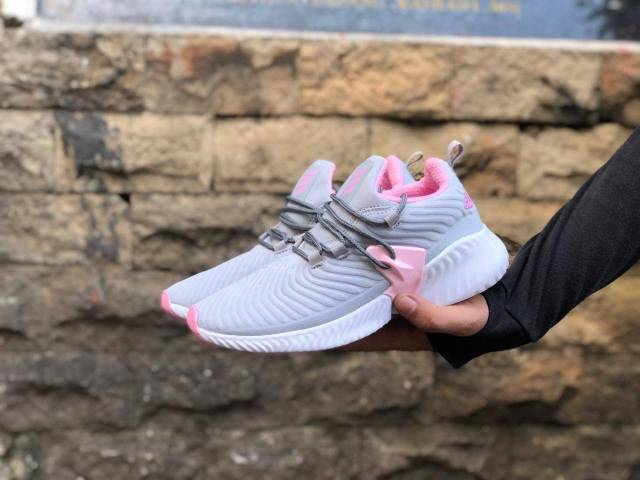 Adidas Alphabounce Instinct Women, Free Kaos Kaki