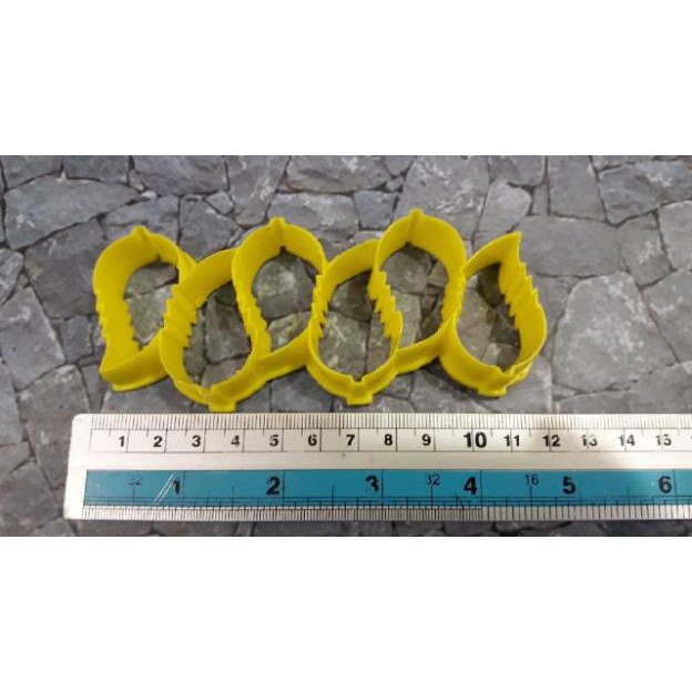 

TERMURAH! - CUTTER PLASTIK KUNING DAUN