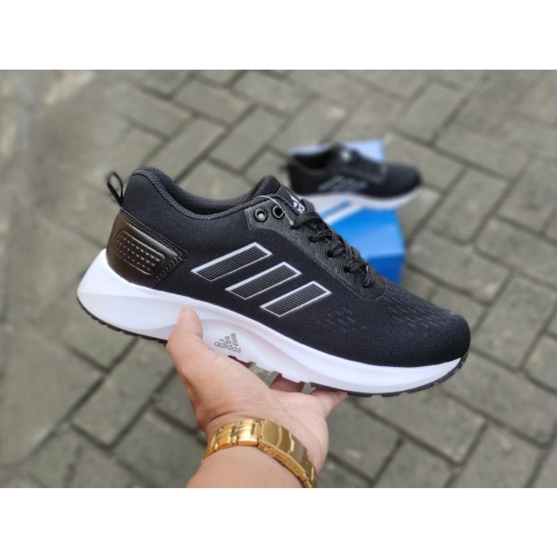 Sepatu Sneakers Adidas Wanita / Sneakers Adidas Olahraga Cewek / Sepatu Kuliah dan Sekolah Promo