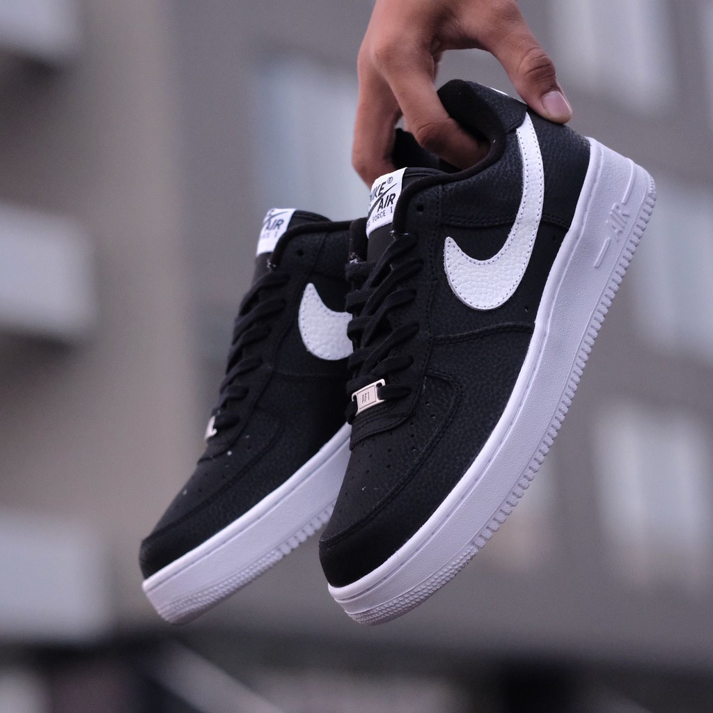 NIKE AIR FORCE 1 LOW BLACK WHITE