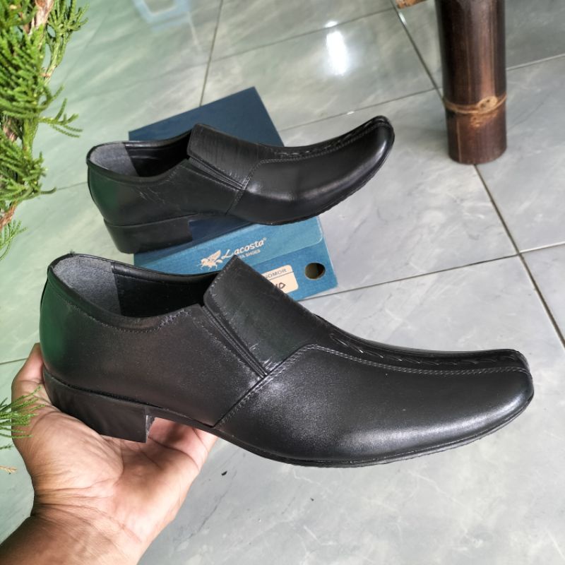 Lacosta Sepatu Pantofel Pria kulit Sapi Asli Pentofel kerja fantofel Terbaru Kualitas Premium harga Murah