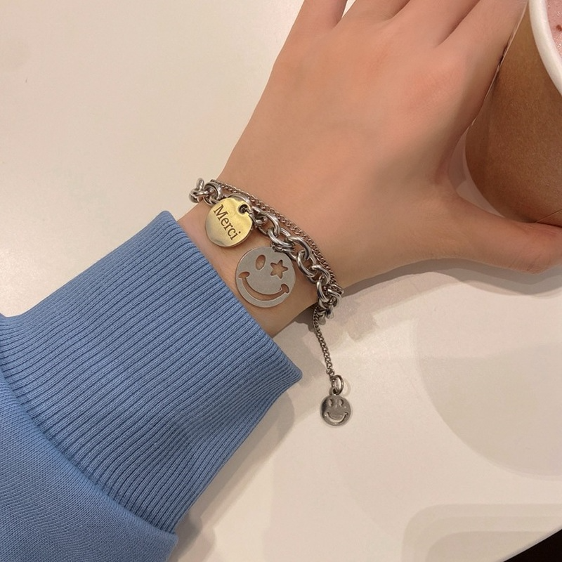 Gelang Desain Smiley Face Bahan Titanium Steel Gaya Korea Untuk Wanita Charms