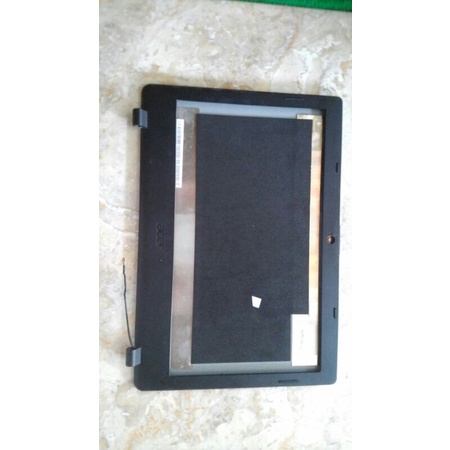 CASING FRAME LCD ACER ASPIRE V5 - 132