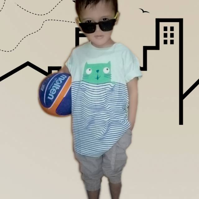 

Adiakidswear