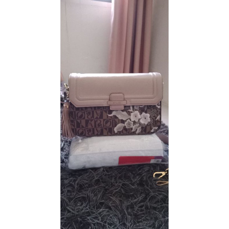 tas Bonia original preloved ada tali panjang