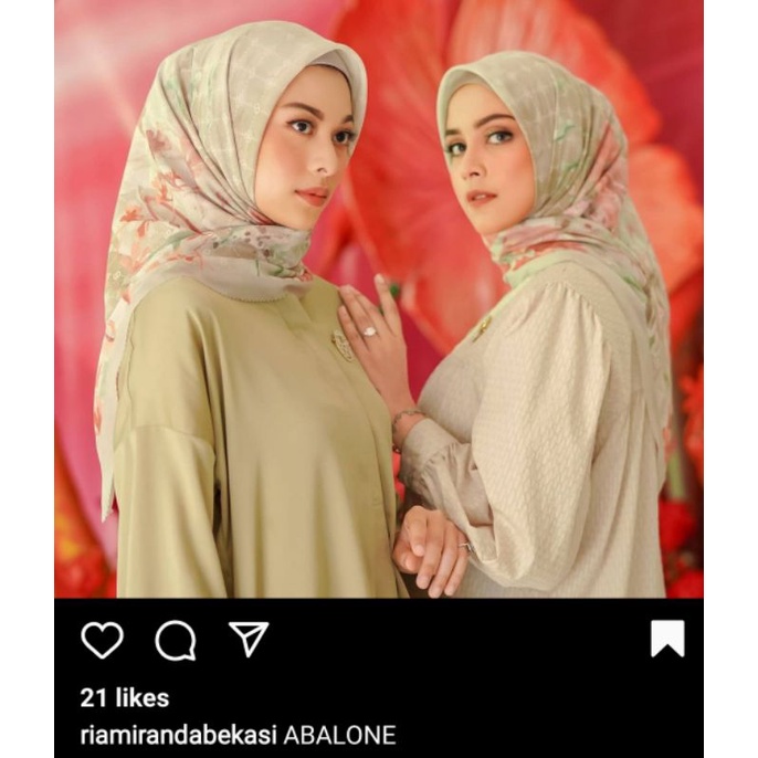 Xanadu series ButtonscarvesXRiamiranda XL