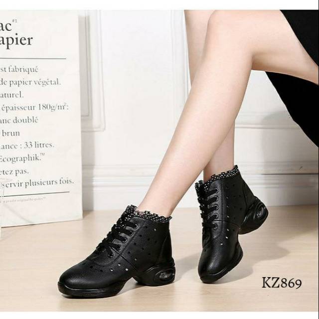 NEW ARRIVALL......
Sepatu Boots Line dance Renda Sole Flexibel korea #KZ869