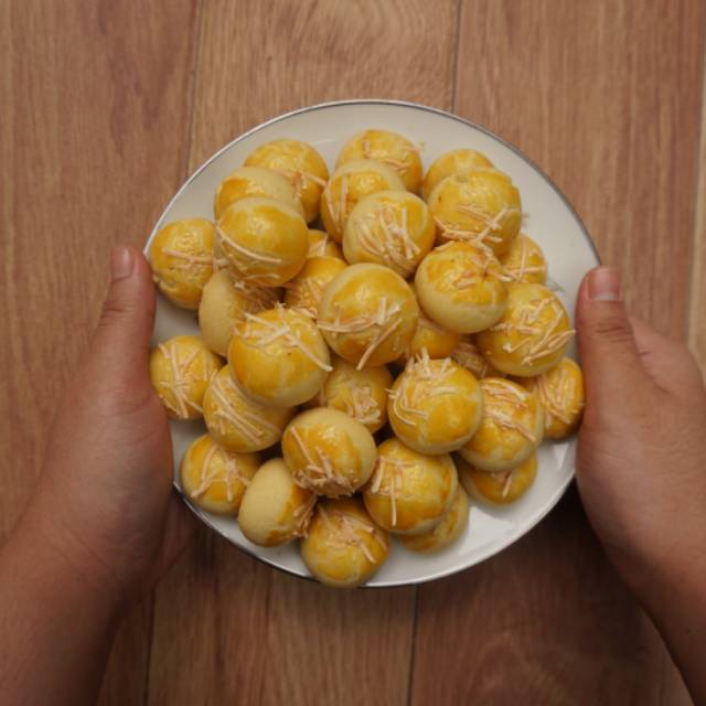 

Nastar Keju Selai Nanas Asli 425g Ani Cookies - Kue Kering, Kue Lebaran, Kastengel, Sagu Keju