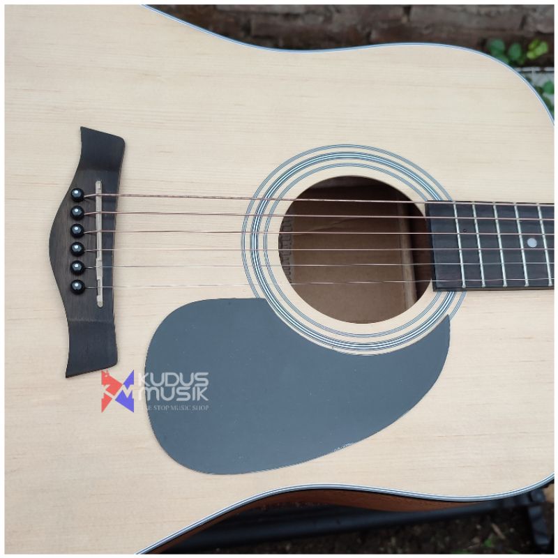 pickguard gitar akustik beskemer universal hitam polos