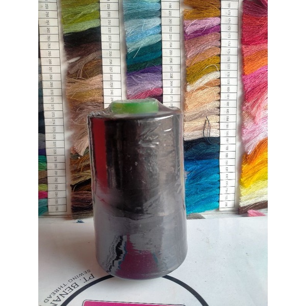 BenangJahit hitam 5000yard,40/2.