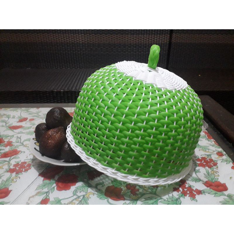Tudung Saji Penutup Makanan Rotan Sintetis