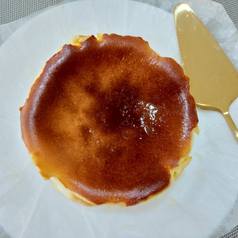 

Basque Burnt Cheesecake