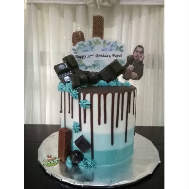 

Kue tart simple sederhana elegan kota malang leleh coklat Chocolate drip with blue stripped