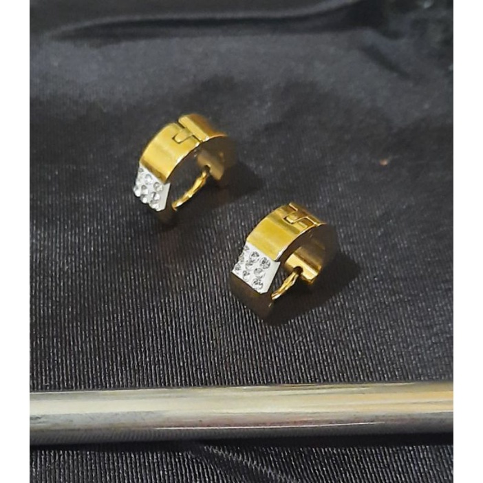 Anting Titanium Wanita Permata Anti Karàt