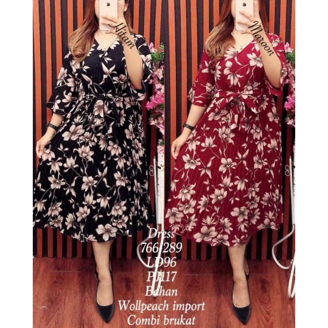 766-289 Dress Plisket Wollpeach Import