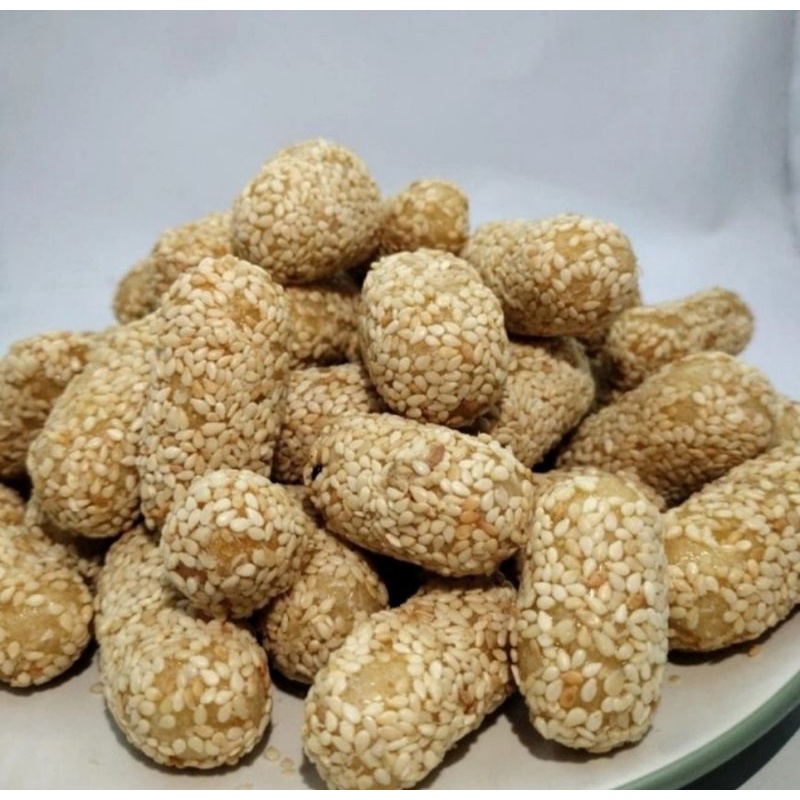 

snack kue wijen (mancho)