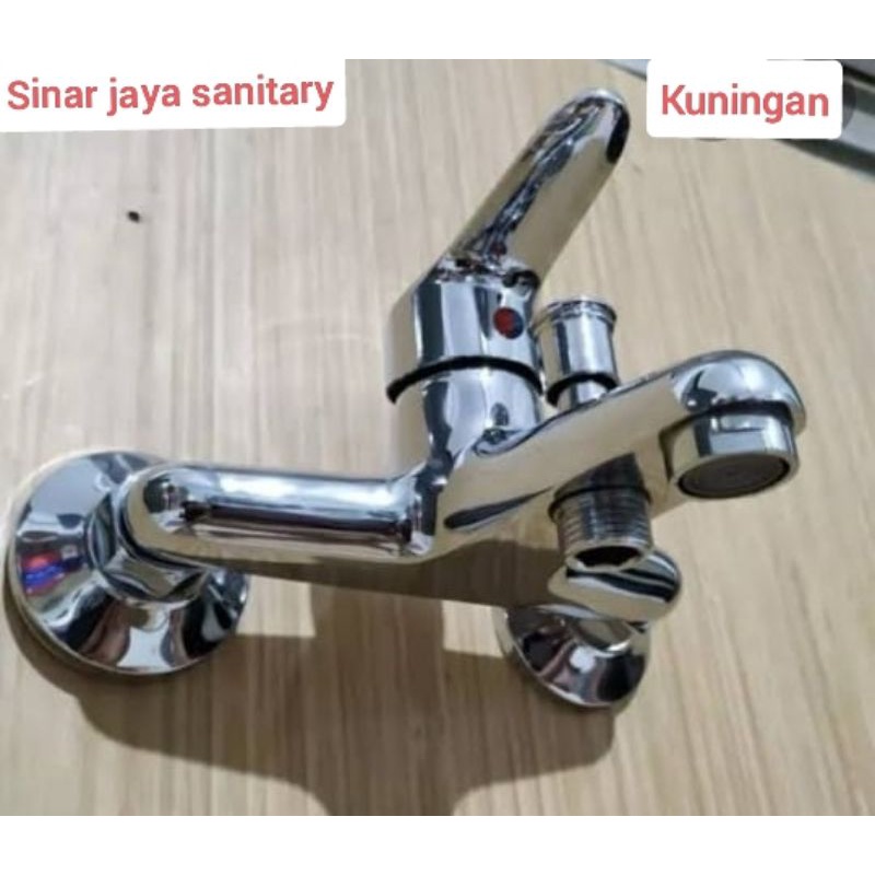 Kran bathtub panas dingin kuningan / Kran bath tub