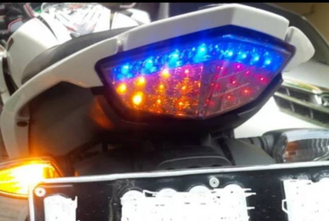 Lampu stop yamaha VIXION NEW STOP LAMP VIXION NEW NVL DAN VIXION ADVANCE NVA PLUS SEN NYATU