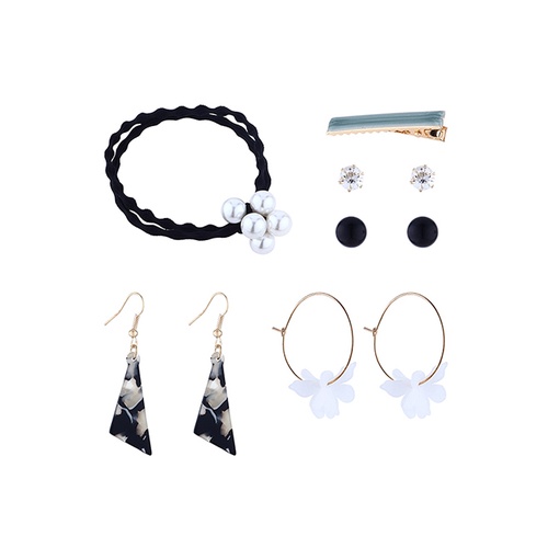 LRC Perhiasan Set Fashion Black Diamond Pearl Resin Geometric Earring Hair Clip Set Y64120