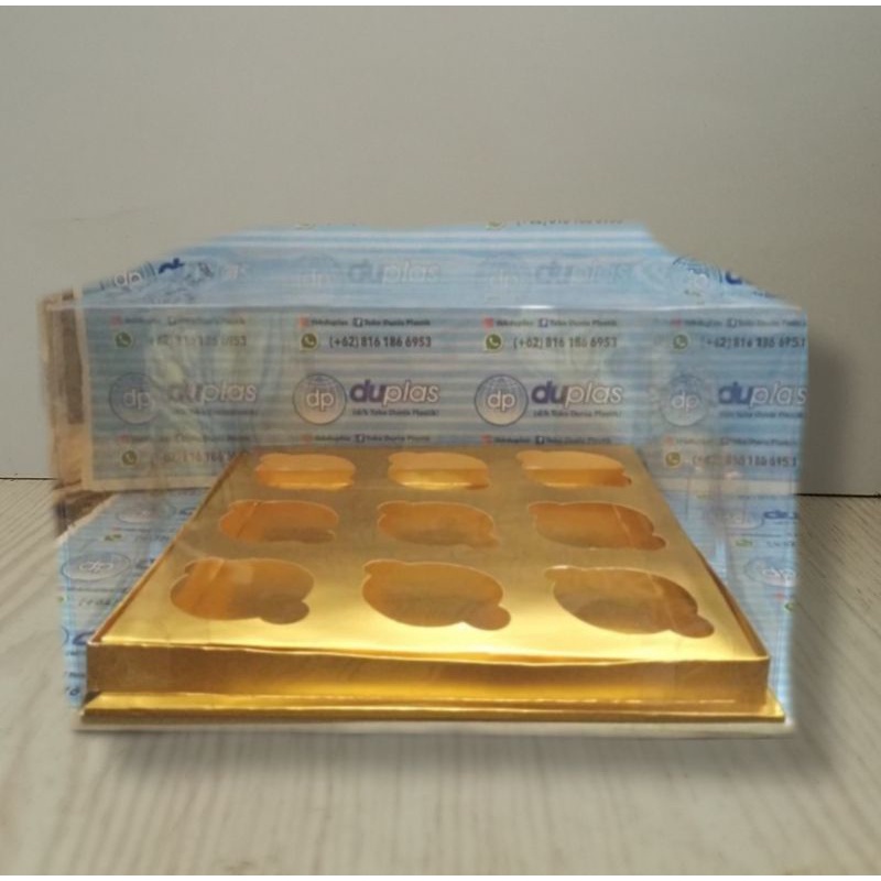 Box Cupcake Mika Gold isi 9 Cupcake