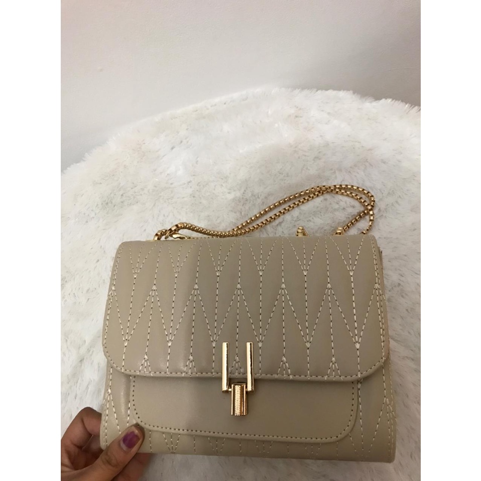 Slingbag  Rantai Wanita Syakira Gold Selempang IRVANBAGSHOP