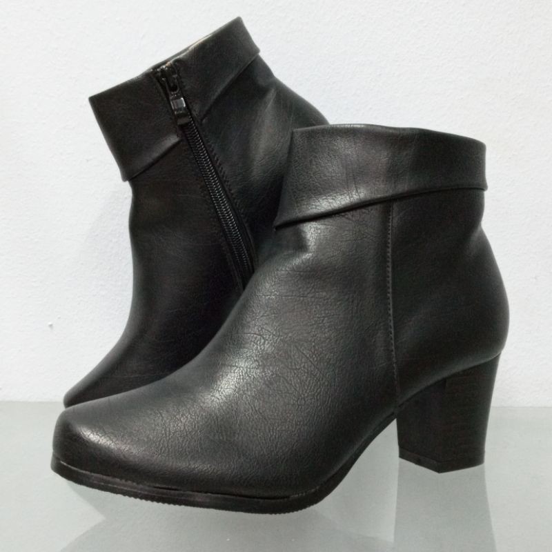 Sepatu Boots Formal Wanita Otha Art H39