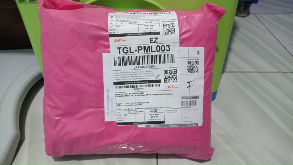 Sprei Kaos Adem Anti Kusut Anti Geser