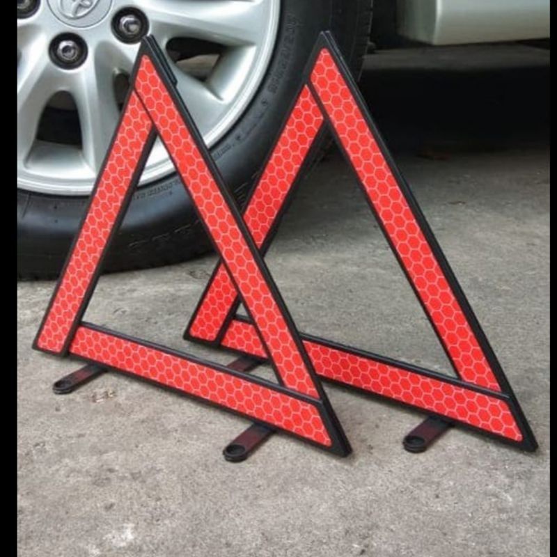 Segitiga pengaman mobil Triangle Warning Sign Model