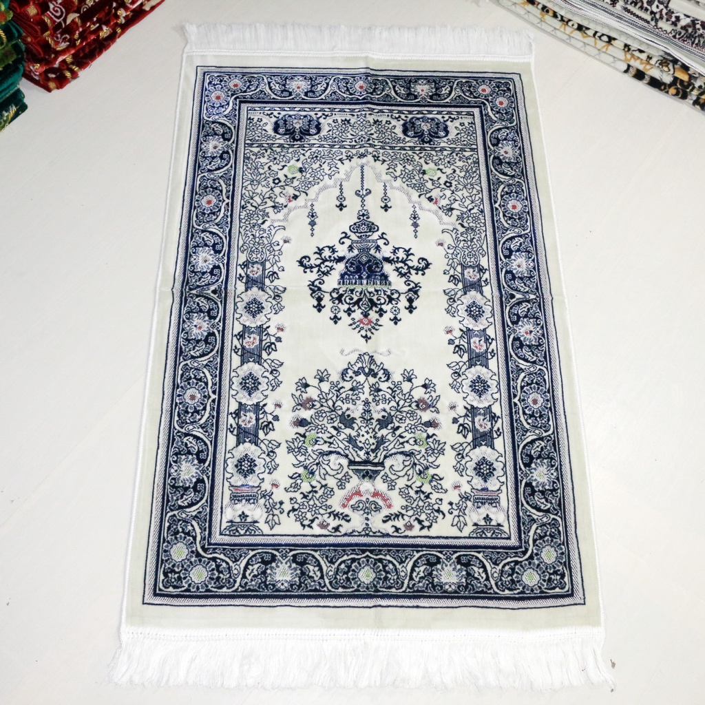 SAJADAH  TEBAL,TURKY SIMLI, BAHAN DASAR PUTIH, KUALITAS PREMIUM MOTIF MEWAH DAN EXKLUSIV, SESERAHAN, UK 70×110