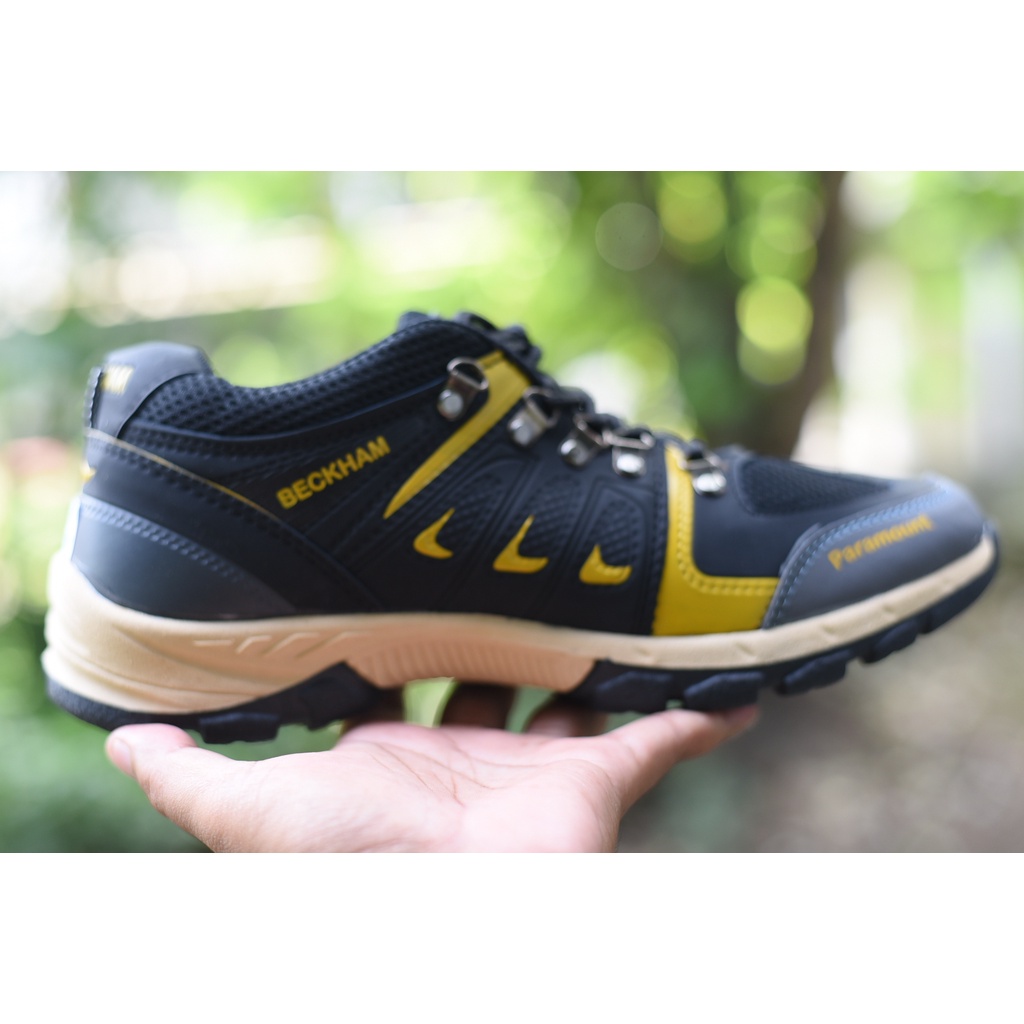 Sepatu casual Low (pendek) Beckham Paramount outdoor hiking tracking, sepatu gunung outdoor