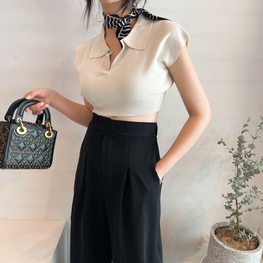 [chaoo.id]Kemeja Rajut Lengan Pendek Wanita Atasan Polo Tee Rajut Atasan V-nack/kaos rajut lengan pendek wanita knit polo T-shirt Crop Top V-nack Atasan/tasan Wanita Crop Top Import Rajut Kaos Wanita Import Premium