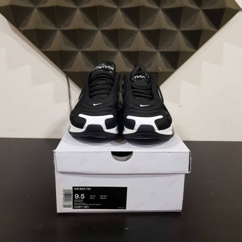 NIKE AIRMAX 720 BLACK WHITE