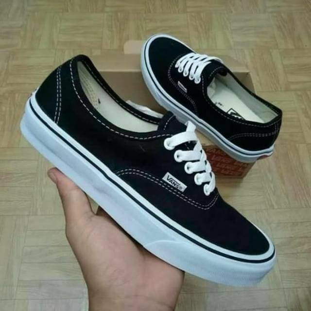 Sepatu Vans Authentic Black White Hitam Putih Sneakers Sekolah Kerja Kuliah Casual Pria Wanita Murah