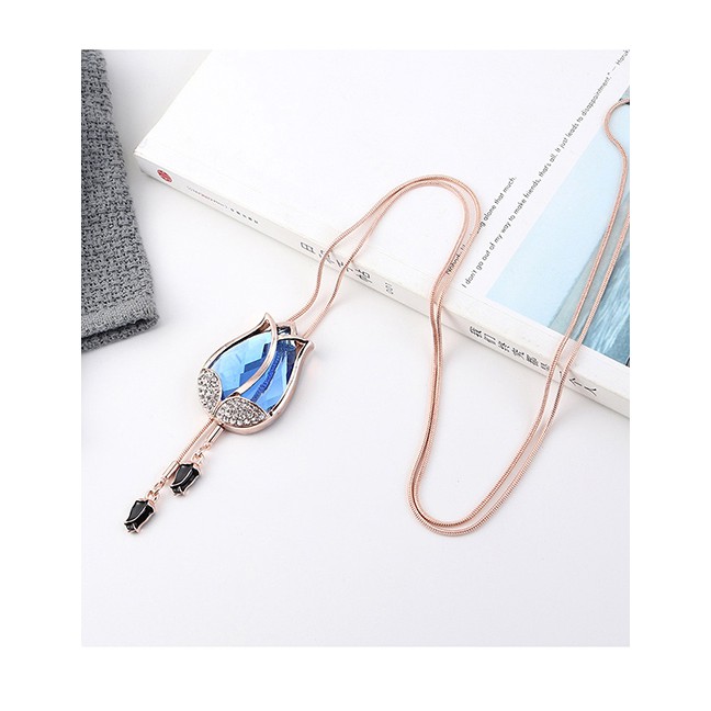 LRC Kalung Fashion Rose Gold Flower And Diamond Sweater Chain Iron Y62740