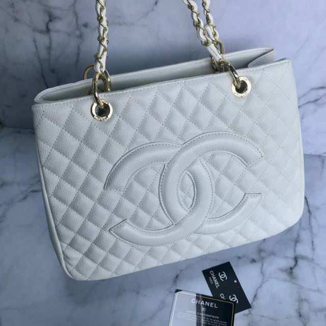 Chanel GST Large GHW