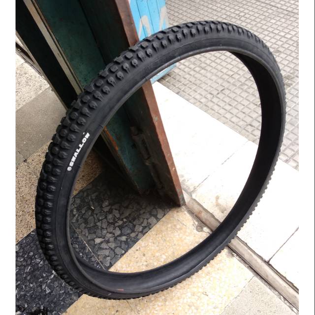 Ban Luar Sepeda Ukuran 26 Swallow 26 x 1.75 Hitam