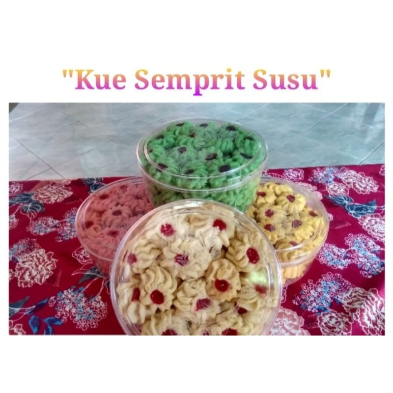 

kue semprit susu
