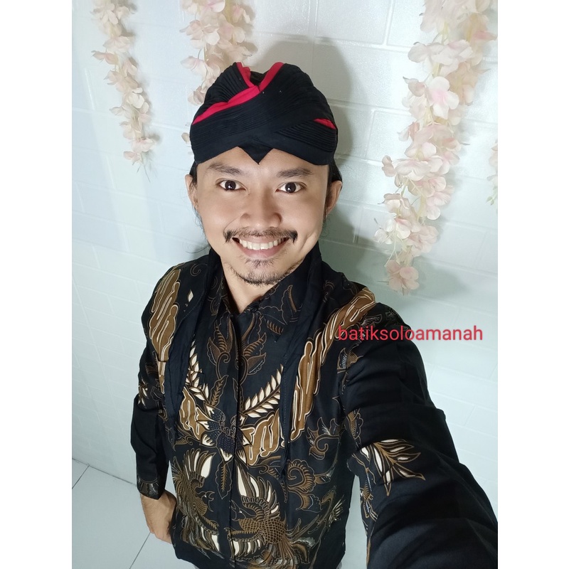 DARSA HITAM SM KEMEJA BATIK SOLO LENGAN PANJANG LAPIS FURING ATASAN BATIK PREMIUM MODERN KATUN HALUS CENDRAWASIH KUNING CENDRAWASIH UNGU WISAKA MERAH PARANG KAWIBAWAN PERMANA MERAH BANGAU LEMON PANJI LESMONO NAVY GUNARDO BIMO IJO GUNAWAN GURDO IJO NAGA