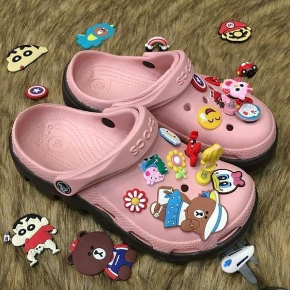 CROCS Jibbitz / Hiasan Sandal Crocs / Dekorasi Sandal Karakter / Fashionable and Charm / Hiasan Sandal Anak dan Dewasa Harga Per Pcs