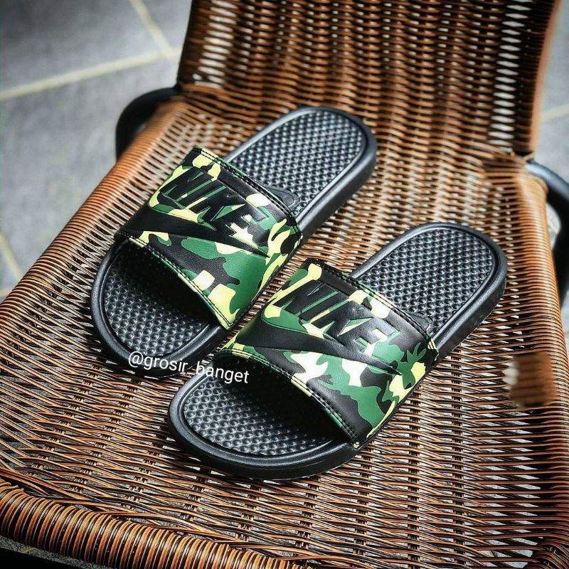 Sandal Nike benassi Swoosh Grade Ori vietnam, Sandal Slop pria, Nike sandal FLIP-FLOP Benassi Swoosh