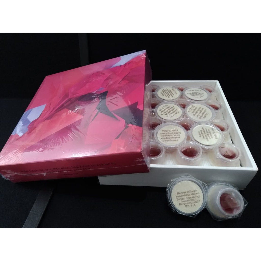 minuman perjamuan cup + hosti ayat manna