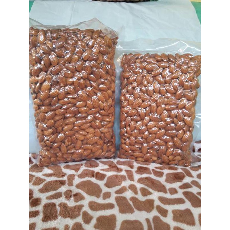 

Terbaru Natural Whole Raw Almond Blue Diamond
