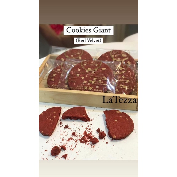 

Red Velvet Cookies giant choco chip cookies besar almond cookies Premium Cookies