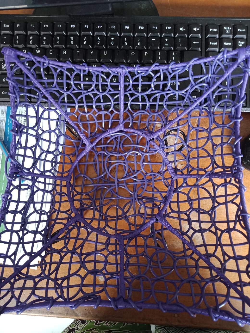 Keranjang Buah Bentuk Daun Rotan Sintetis