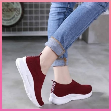 Sepatu Wanita Model Terbaru Slip On SPORT VEGASUS Sneakers