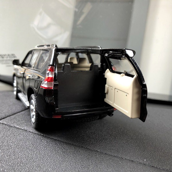 Pajangan TOYOTA LAND CRUISER PRADO GX Miniatur Parfum Parfume Pewangi Mobil