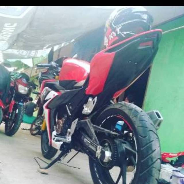 Body belakang CBR 150R Model CBR 250R