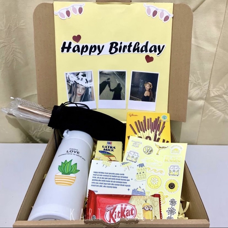 

HAMPERS / SET HADIAH / SNACK BOX "YELLOW" ( Ulang Tahun, Anniversary, Graduation, dll)
