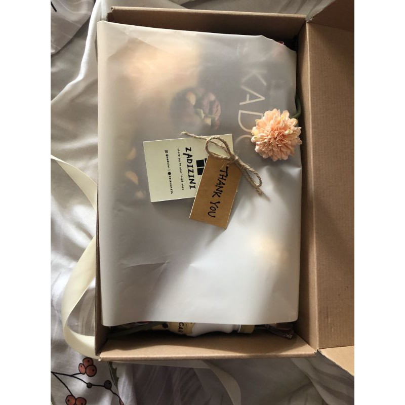 

Snack gift box / hampers