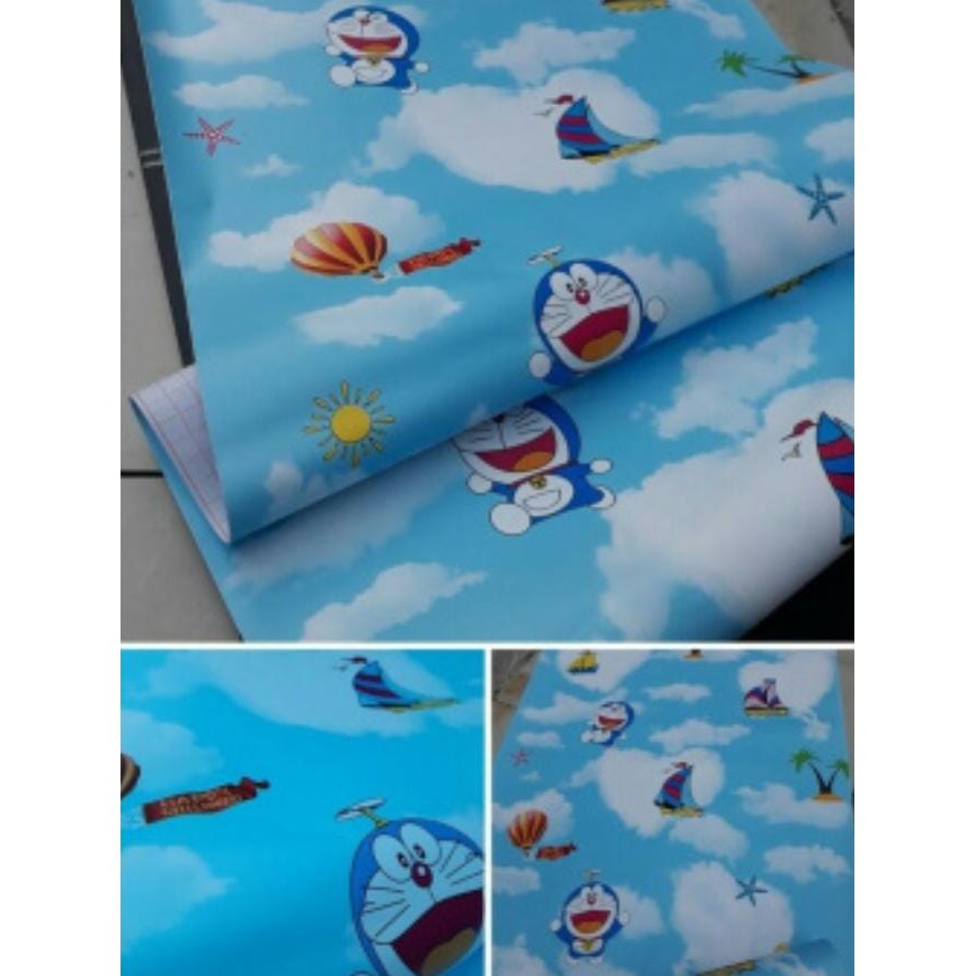 WALLPAPER DINDING MOTIF DORAEMON AWAN